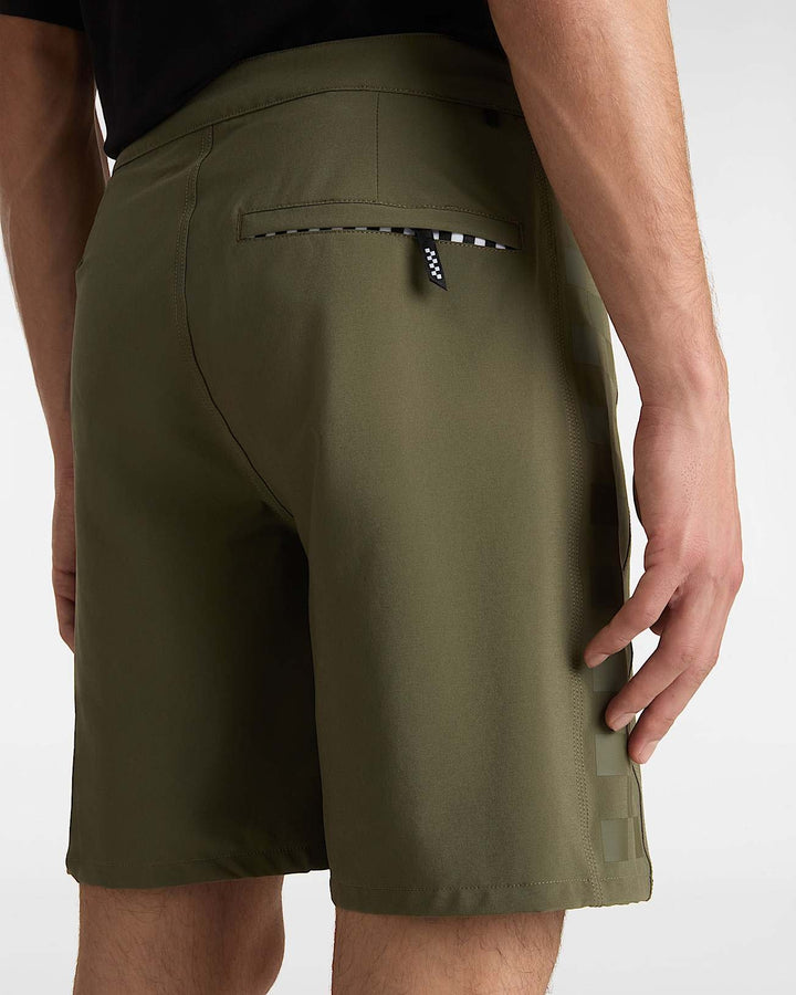 Vans MTE Daily Solid Sideline Boardshort (Mens) | Grape Leaf