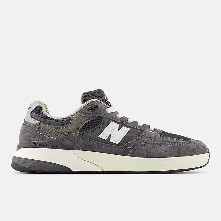 New Balance Andrew Reynolds 933 Men&