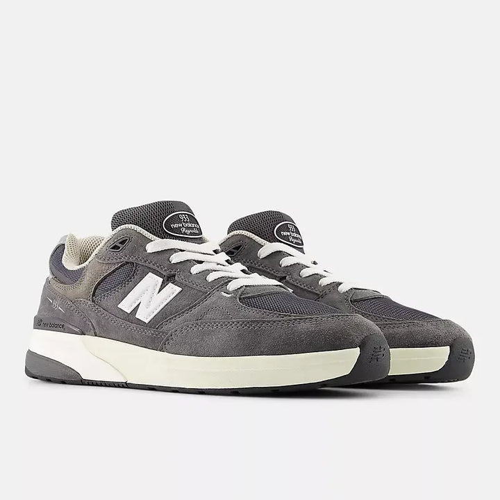 New Balance Andrew Reynolds 933 Men&