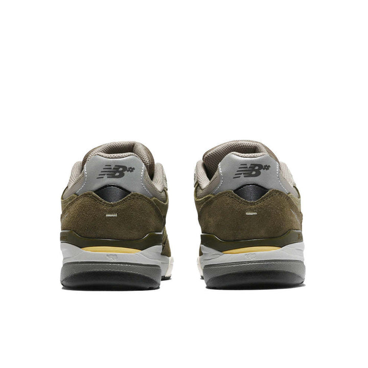 New Balance Andrew Reynolds 933 Men&