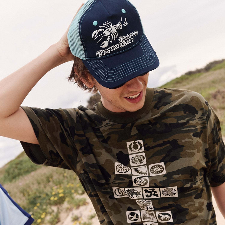 Passport Seafood Staff Packers Trucker (Men&