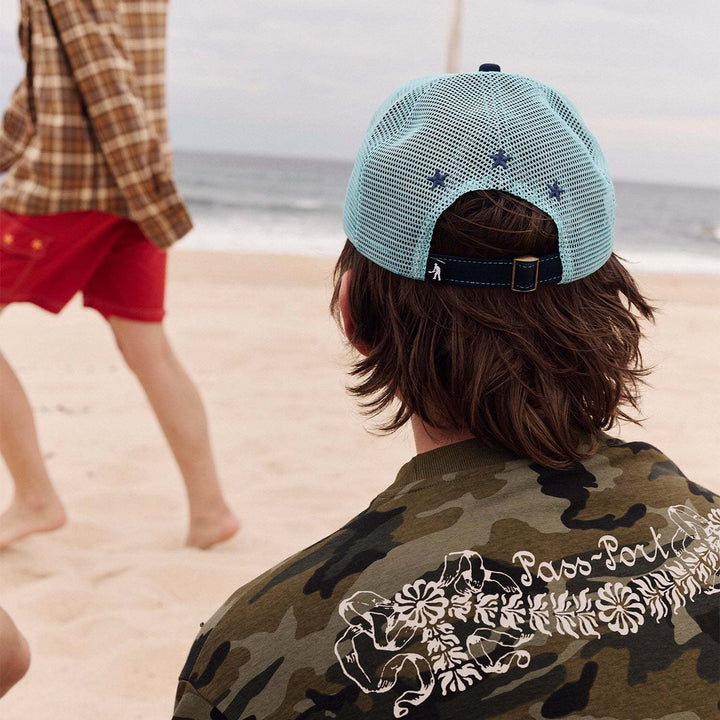 Passport Seafood Staff Packers Trucker (Men&