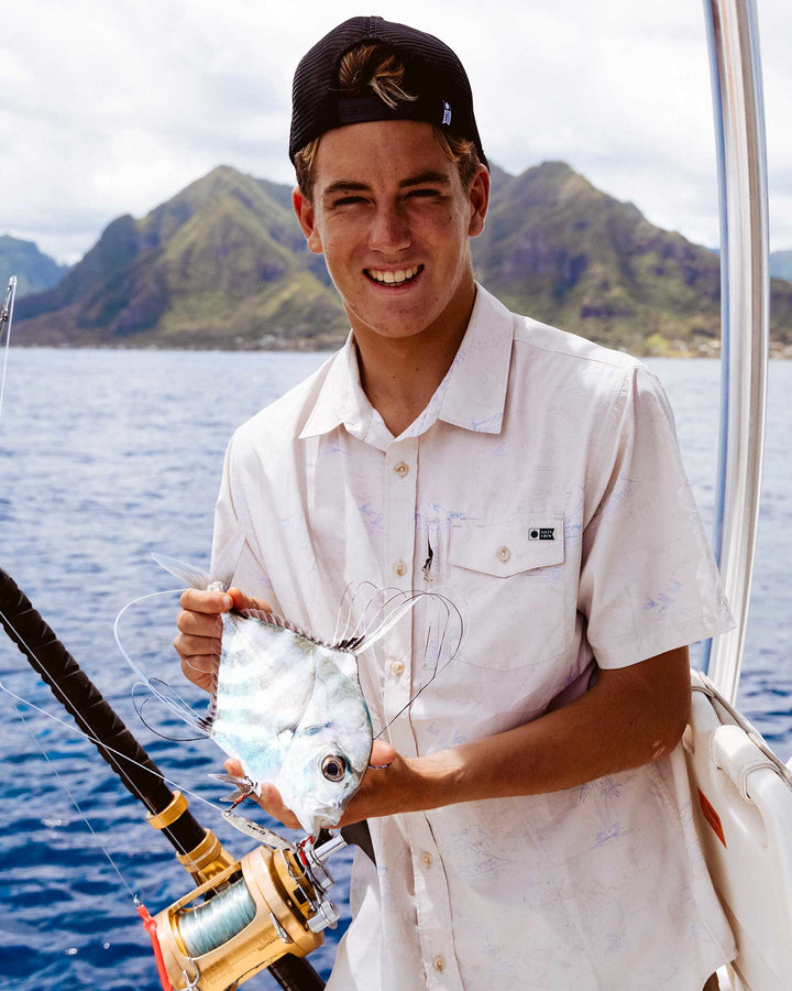 Salty Crew Helmsman Short Sleeve Tech Woven (Men&