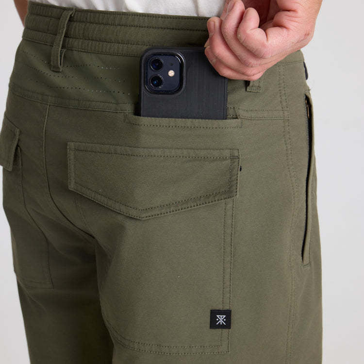 Roark Layover Pro Traveler Short (Mens) | Military