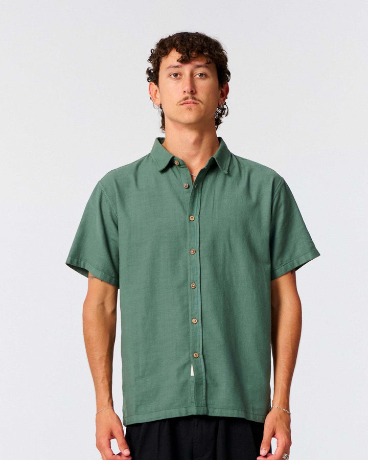 Critical Slide Lamrock Short Sleeve Shirt (Men&