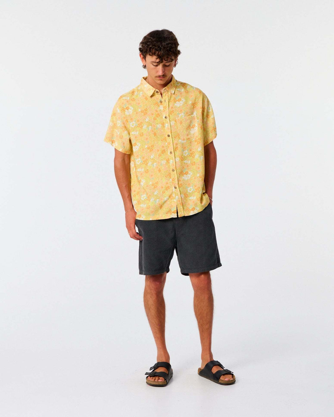 Critical Slide Hazed Floral Short Sleeve Shirt (Men&