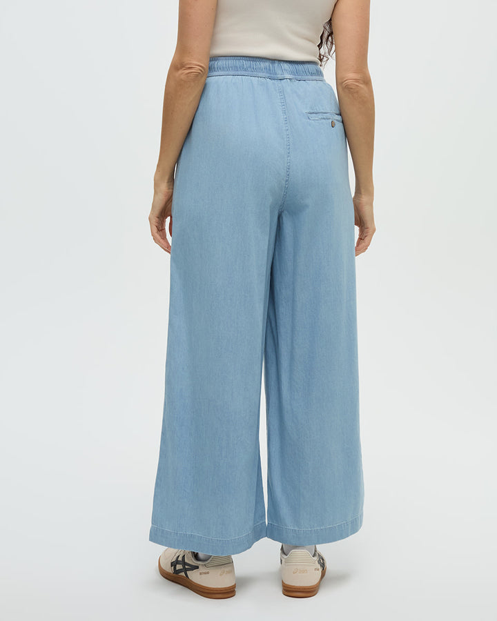 Tentree Crestwood Pant (Womens) | Light Wash