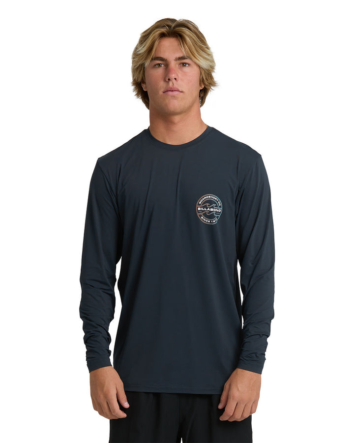 Billabong Hollow Loose-Fit Long-Sleeve Surf Tee (Men&