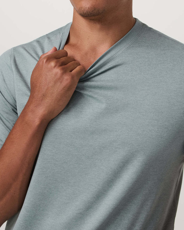 Vuori Short Sleeve Ponto Performance Tee (Men&