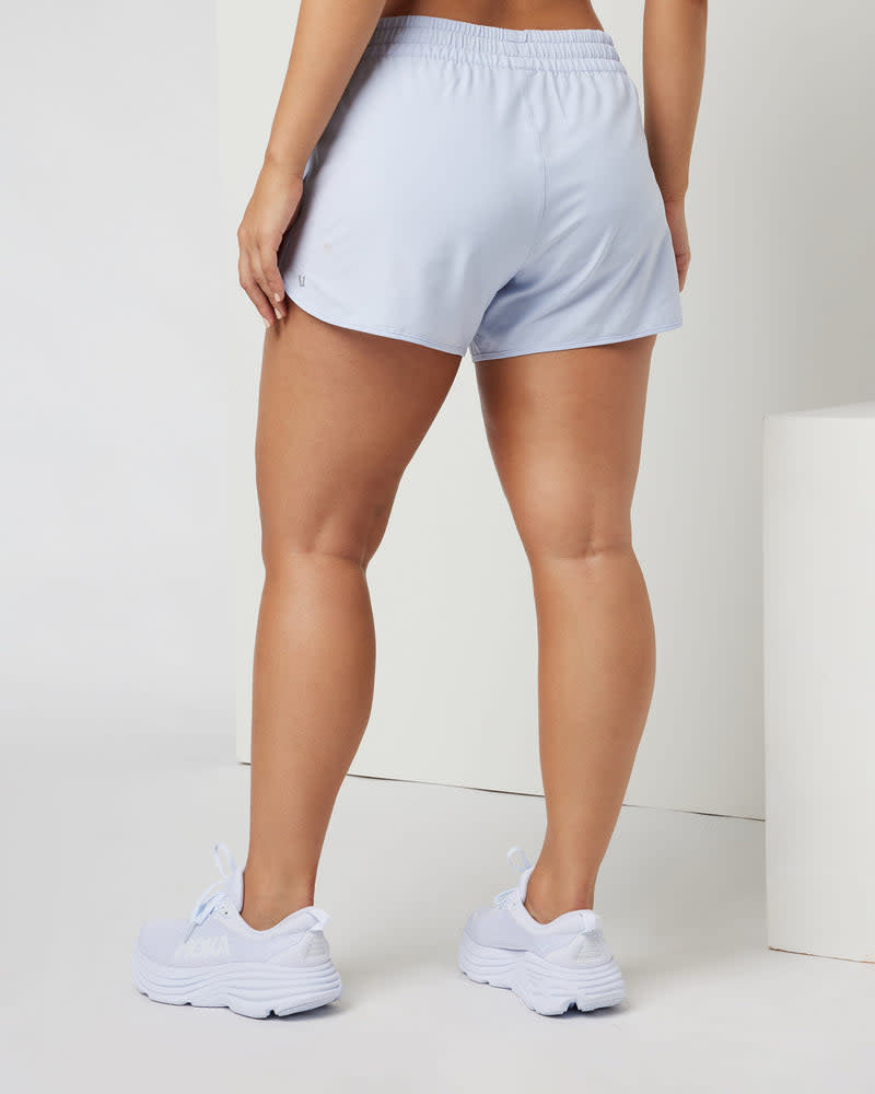 Vuori Womens Clementine 4" Short 2.0 | Peri