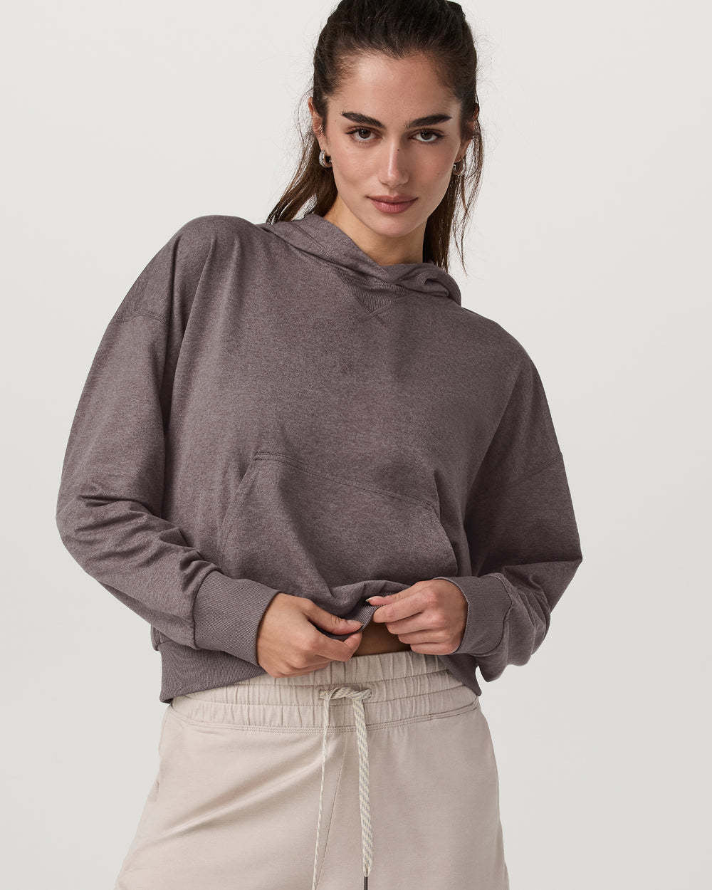 Vuori Halo Modern Pullover Hoodie (Women&