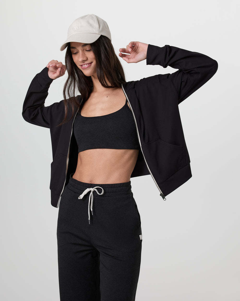 Vuori Halo Modern Full Zip Hoodie (Women&