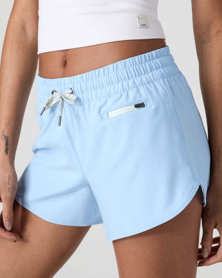 Vuori Clementine 4" Short 2.0 (Womens) | Surf
