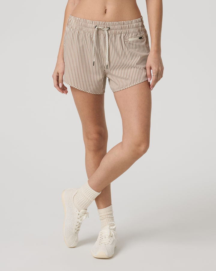 Vuori Clementine 2.0 Short 4" (Womens) | Cove Stripe Hickory