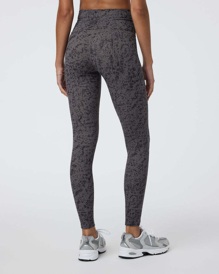 Vuori Daily Legging (Womens) | Chia Stucco
