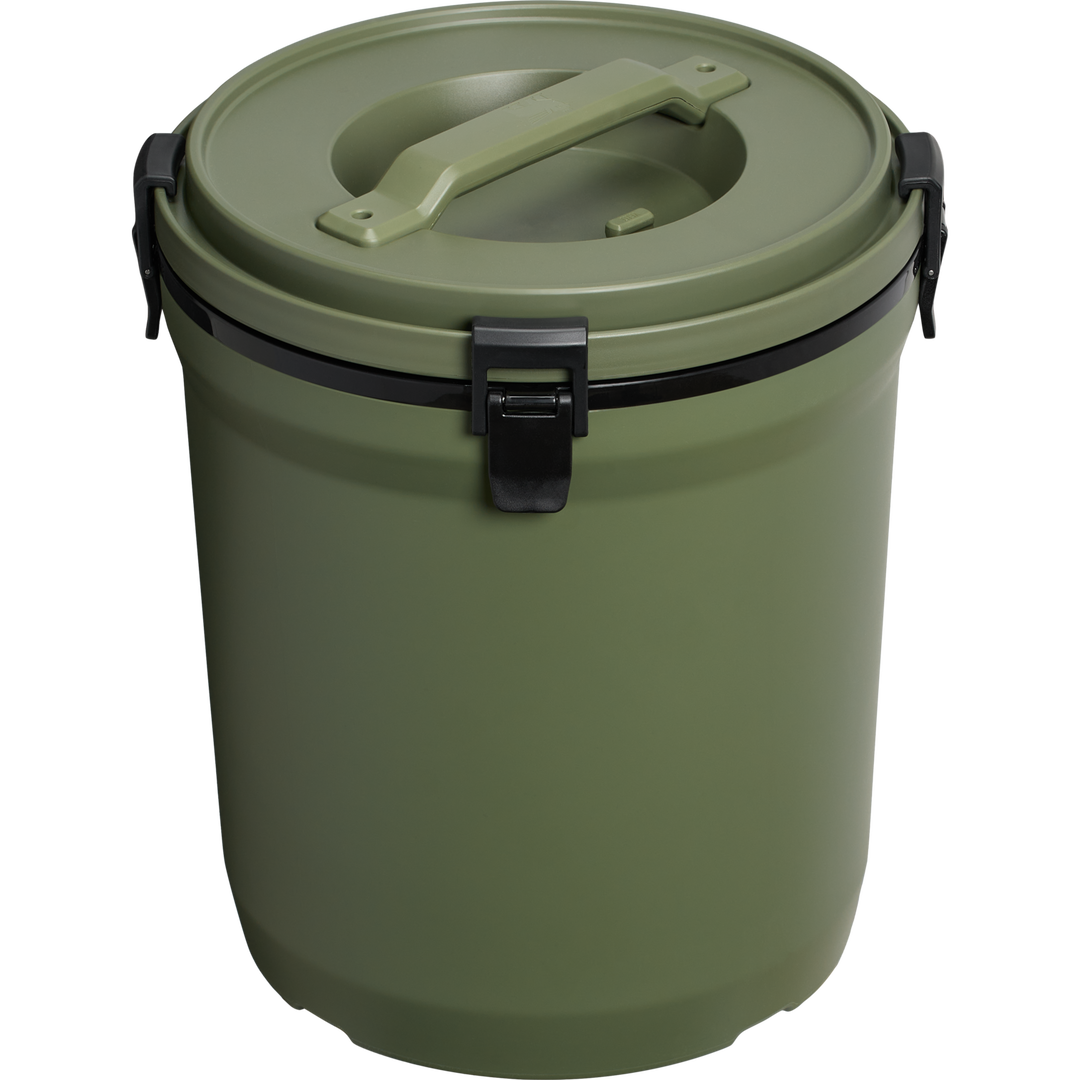 Stanley The Fast-Flow Water Jug 2 Gal | Dried Pine
