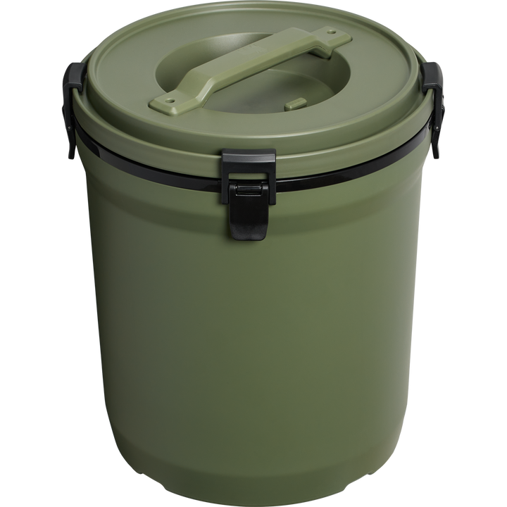 Stanley The Fast-Flow Water Jug 2 Gal | Dried Pine