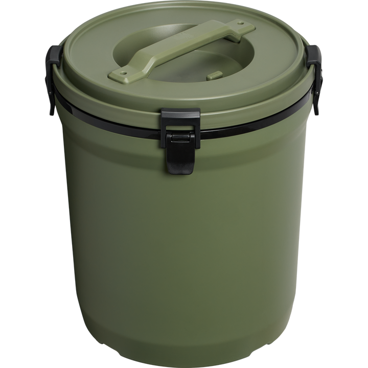 Stanley The Fast-Flow Water Jug 2 Gal | Dried Pine