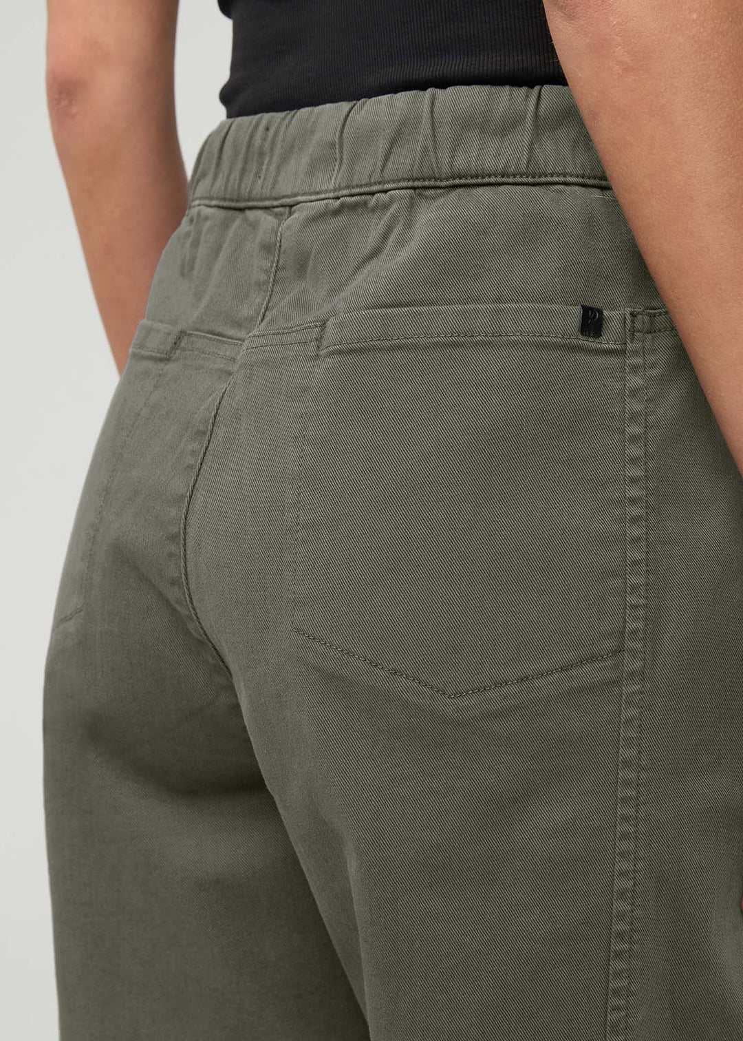 Duer Flextwill Barrel Pull On Pant 29" (Womens) | Thyme