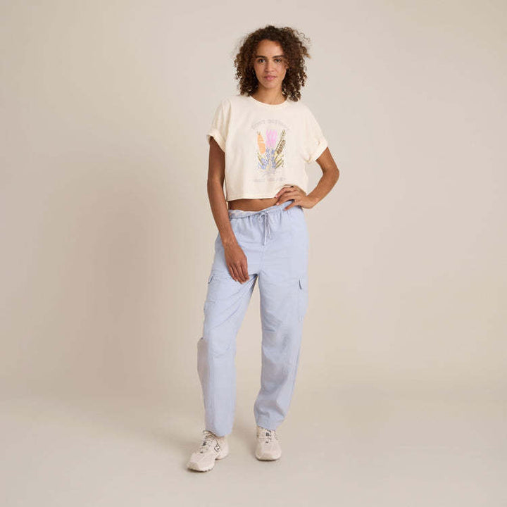 Roark Nature Cropped Boxy Tee (Women&