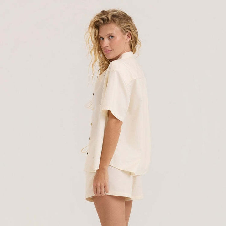 Roark Costa Ss Woven (Womens) | Bone